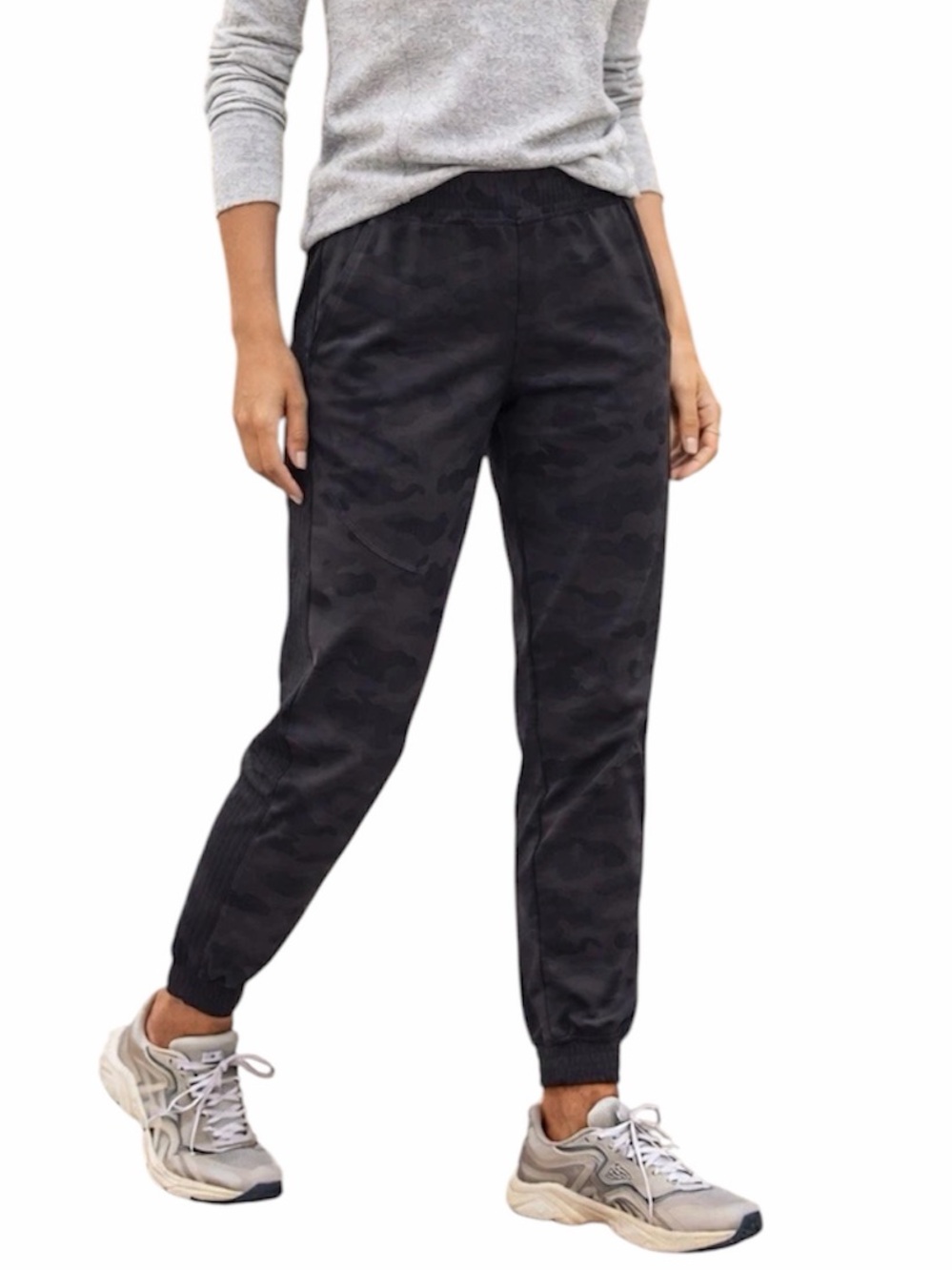 Athleta | Women’s Brooklyn Textured Camo Lined Joggers Size 8